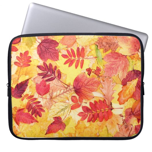 Farbige Herbstblätter. Baumgefallenes Laubmuster. Laptopschutzhülle (Vorderseite)