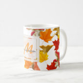 Farbige Herbstblätter und Mushroom-Monogramm Kaffeetasse (VorderseiteRechts)