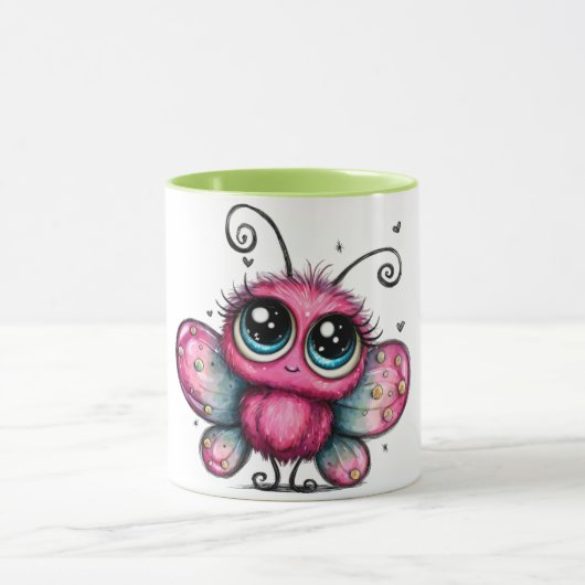 Farbige Kaffeetasse mit violettem Schmetterling (Zentrum)
