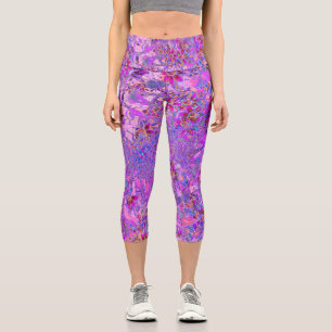 Farbige Karmesinrote, Magenta- und Blaue Wildblume Capri Leggings