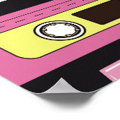 Farbige Kassetten, rosa Hintergrundmuster. Poster (Ecke)