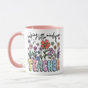 Farbige "Kleine Köpfe wachsen helfen" Tasse