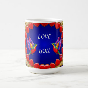 Farbige Kolibris umgeben von romantischen Herzen Kaffeetasse