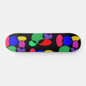 Farbige Kreismuster auf schwarz Skateboard (Horizontal)