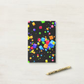 Farbige Kuben 2 Post-it Klebezettel (Auf Schreibtisch)