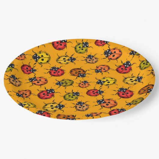 Farbige Ladybugs Pappteller (Schrägansicht)