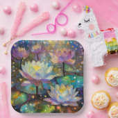 Farbige Lotusblumen blühen im Schnee Pappteller (Party)