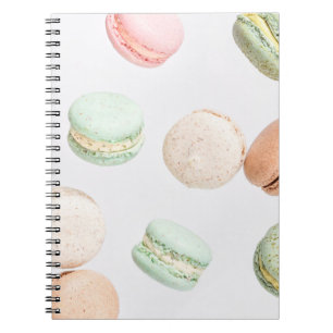 Farbige Macarons: Süßer fallender Muster. Notizblock
