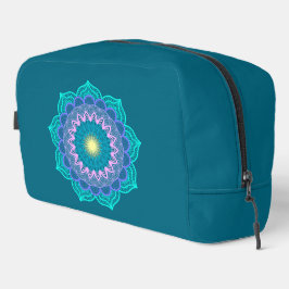 Farbige Mandala auf blauem Hintergrund Waschbeutel