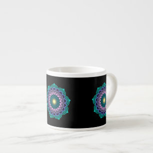 Farbige Mandala auf schwarzem Hintergrund Espressotasse