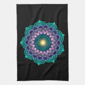 Farbige Mandala auf schwarzem Hintergrund Geschirrtuch (Vertikal)