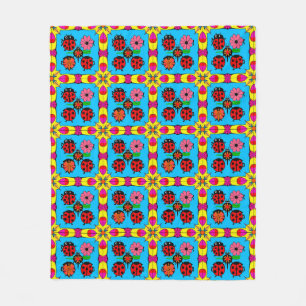 Farbige Marienkäfer und Blumen Fleecedecke