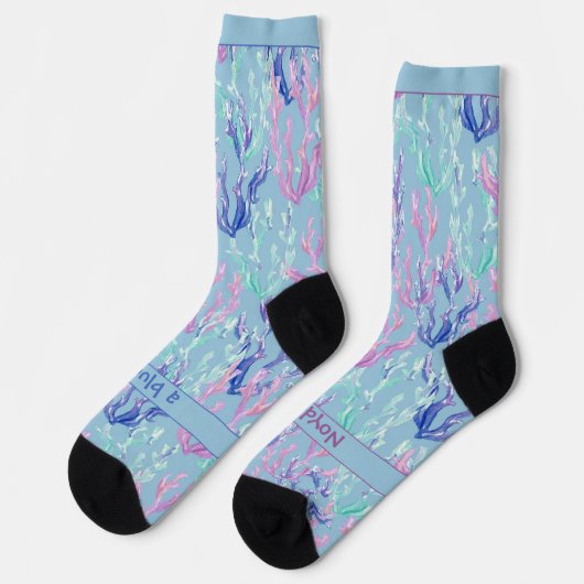 Farbige Meeresalgen, Text auf Blau Socken (Linkes Detail)