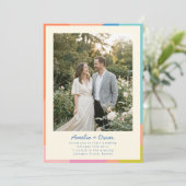 Farbige moderne Foto-Hochzeit- QR-Code-Website-RSV Einladung (Stehend Vorderseite)