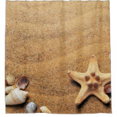Farbige Muscheln am Sand Duschvorhang (Vorderseite)