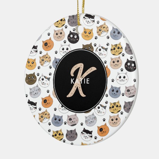 Farbige Niedliche Funny Cats & Paw Muster Monogram Keramik Ornament (Links)