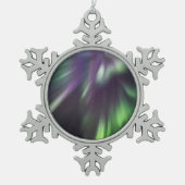 Farbige Nordlichter Schneeflocken Zinn-Ornament (Vorderseite)
