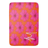 Farbige orange rosa florale Moderne Monogramm Badematte (Vorderseite Vertikal)