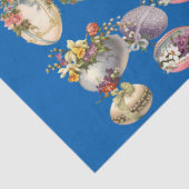 FARBIGE OSTEREIER, BLUMEN, WEISSE DOVEN IN BLAU SEIDENPAPIER (Detail)