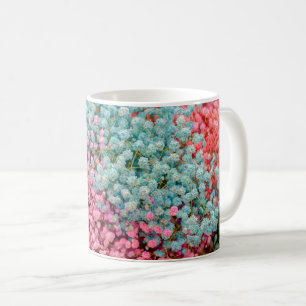 Farbige Pastell-Gypsophila-Baby-Breath-Blumen Pat Kaffeetasse