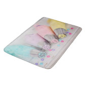 Farbige Pastell-Kuchen-Dekorationstools Fotografie Badematte (Schrägansicht)