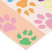 Farbige Paws, Muster, Hundeschlitten, Paw Prints Mittelgroßer Tischläufer (Ecke)