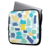 Farbige Pinselstriche und gelbe Monogramme Laptopschutzhülle (Vorderseite Links)