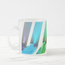Farbige Rainbow-Light-Refraktion-Tasse
