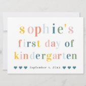 Farbige Regenbogenbriefe | 1. Schultag Einladung (Vorderseite)