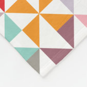 Farbige Regenbogengeometrie Pinwheels Fleecedecke (Ecke)