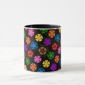 Farbige Retro-Regenbogen-Blumen-Design Schwarz Tasse (Zentrum)