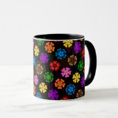Farbige Retro-Regenbogen-Blumen-Design Schwarz Tasse (VorderseiteRechts)