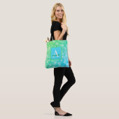 Farbige Schneeflocke Rosa grüne blaue Monogramm Na Tasche (Am Model)