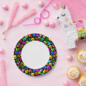 Farbige Skulls Muster in schwarz Pappteller (Party)