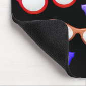 Farbige Sonnenbrille anpassen Mousepad (Ecke)