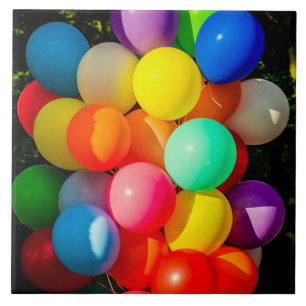Farbige Spielzeugballoons Fliese
