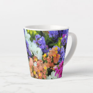 Farbige Statie Milchtasse