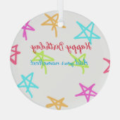 Farbige Sterne glücklich Geburtstag hinzufügen Nam Ornament Aus Glas (Rückseite)