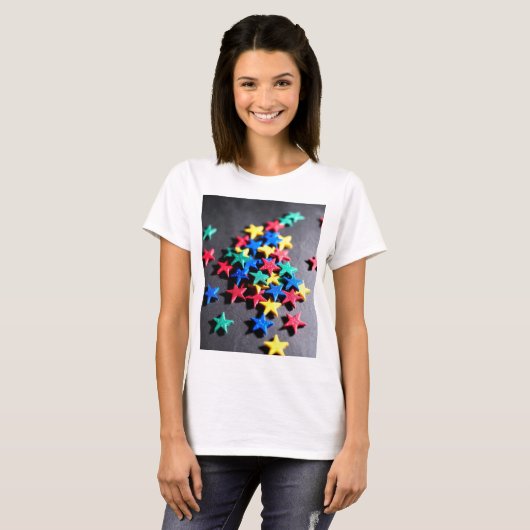 Farbige Sterne T-Shirt (Vorne ganz)