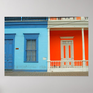 Farbige Straße in Iquique Poster