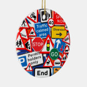 Farbige Straßenschilder Keramik Ornament (Rechts)