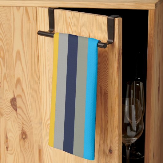 Farbige Streifen Geschirrtuch (Drittel gefaltet)