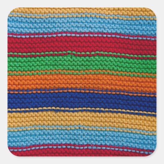 Farbige Strickstreifen Quadratischer Aufkleber (Vorderseite)