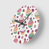 Farbige Sweet Cupcakes Muster Name Runde Wanduhr (Winkel)