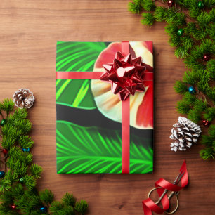 Farbige tropische Blätter und Hibiskusblüten Geschenkpapier
