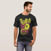 Farbige Tuba Text und Muster T-Shirt (Vorne ganz)