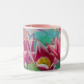 Farbige Tulpen auf lackiertem Hintergrund, individ Zweifarbige Tasse (VorderseiteRechts)