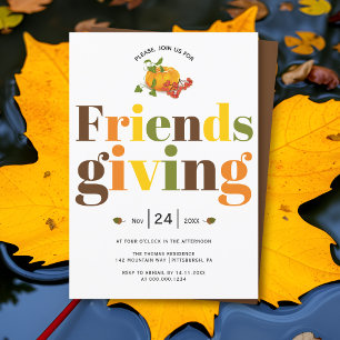 Farbige Typografie Pumkin Friendsgiving Einladung