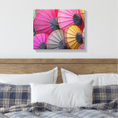 Farbige Umbrellas Canvas Print Leinwanddruck (Insitu (Schlafzimmer))