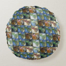 Farbige und polierte Fliesen aus Holz oder Stein Rundes Kissen